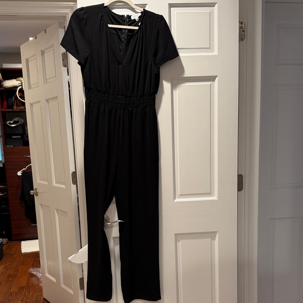 TAHARI Women’s Black Short-Sleeve Jumpsuit